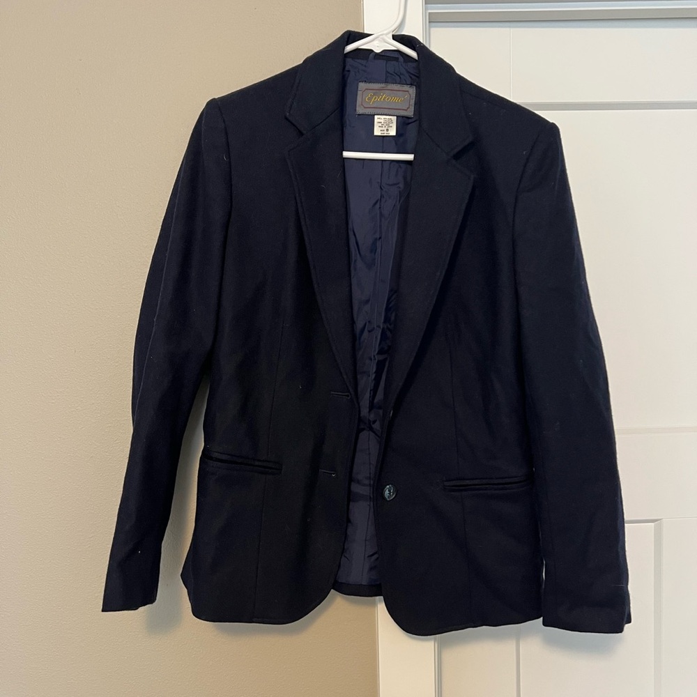 Vintage Navy Modern Fitted Blazer with Notched Lapel